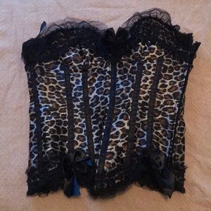 Animal print satin corset